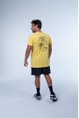 CAMISETAS MASCULINAS BONES COLLECTION AMARELO ESCURO GARRAFA