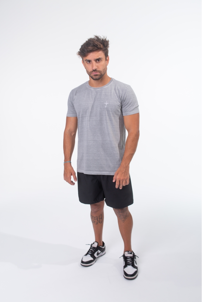 CAMISETAS MASCULINAS CLASSIC TEES CINZA CLARO